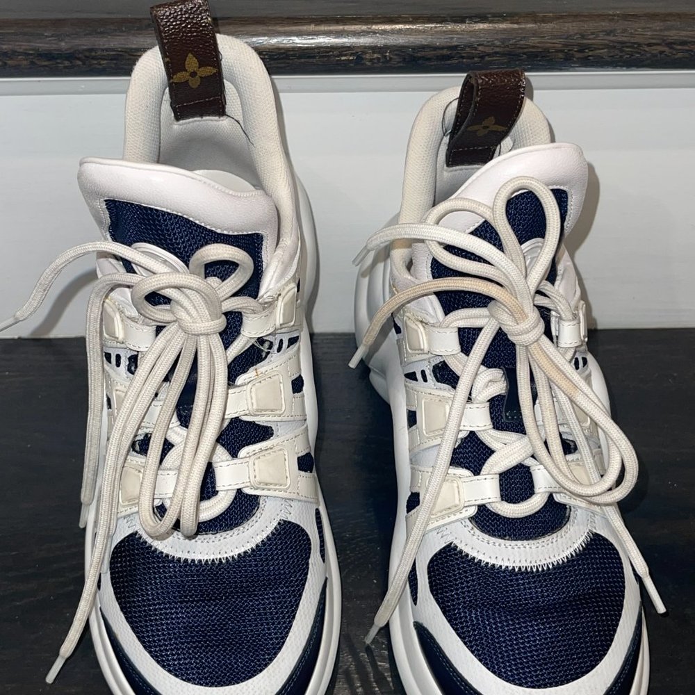 Louis Vuitton LV Archlight Sneaker size 36.5